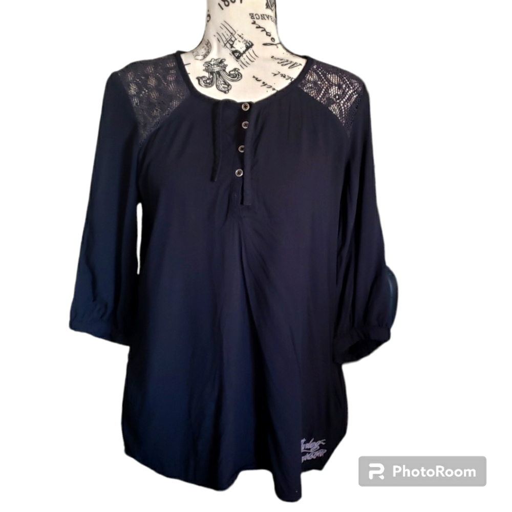 Harley Davidson womens flowy Embroidered black 3/4 sleeve button top size small